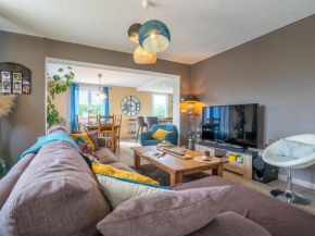 Holiday Home Ty Manolo by Interhome